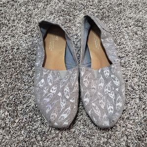 EUC sz 11 Toms Alpargata slip-ons